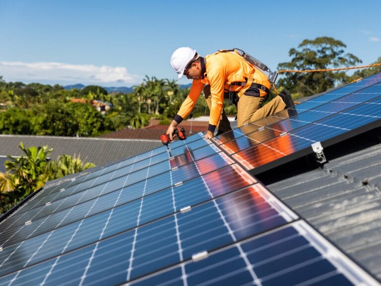 Montage einer Photovoltaik-Anlage